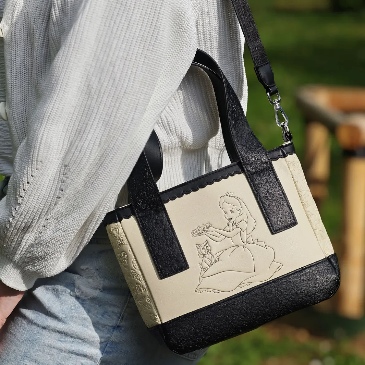 Alice im Wunderland - Floral Mini Crossbody Tasche