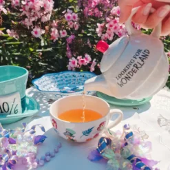 Alice im Wunderland - Looking For Wonderland Teekanne mit Tasse