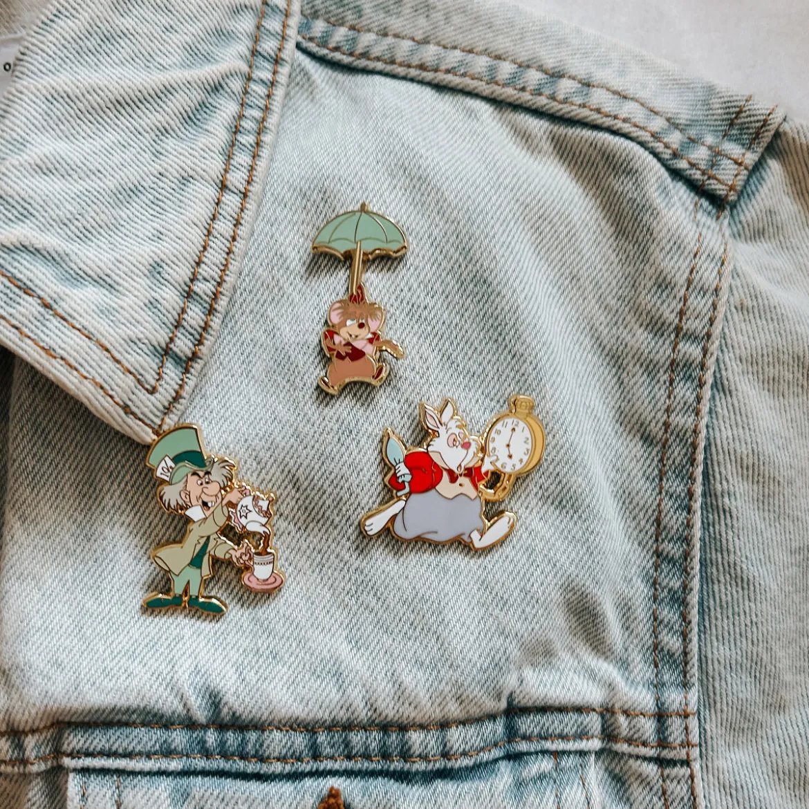 Alice im Wunderland - Unbirthday Mystery Funko Pop Pin