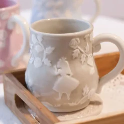 Alice im Wunderland - Weißer Hase Relief Tasse
