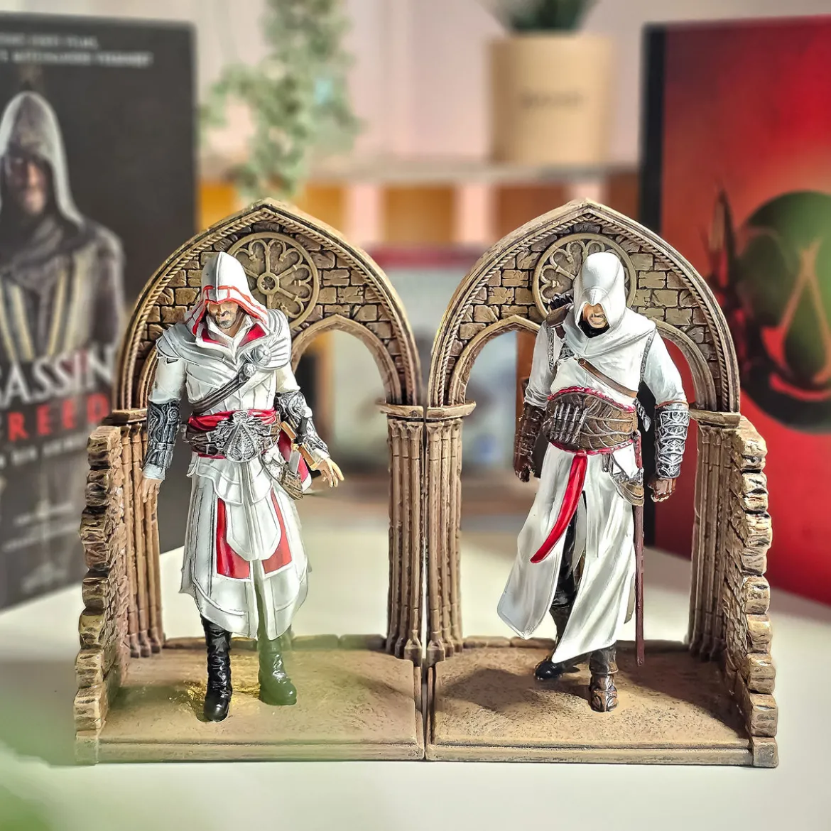 Assassin's Creed - Altair und Ezio Buchstützen