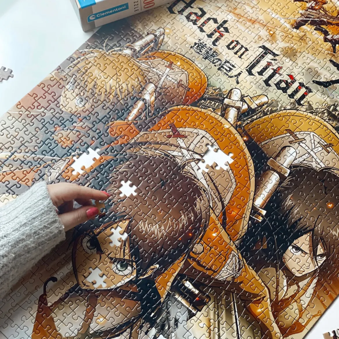 Attack on Titan - Crew Puzzle