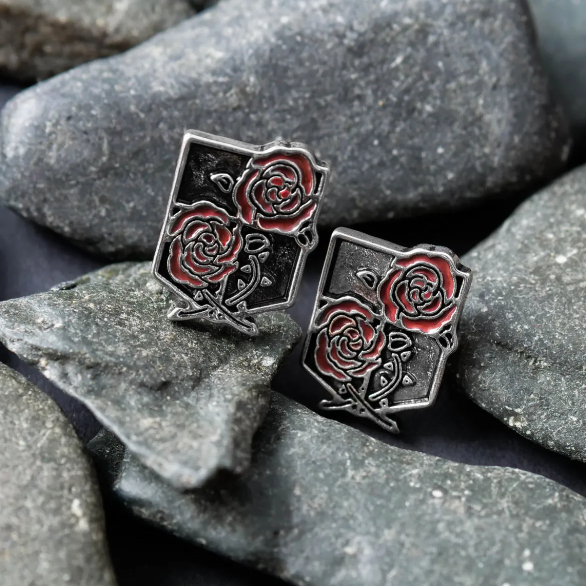 Attack on Titan - Ohrstecker Set