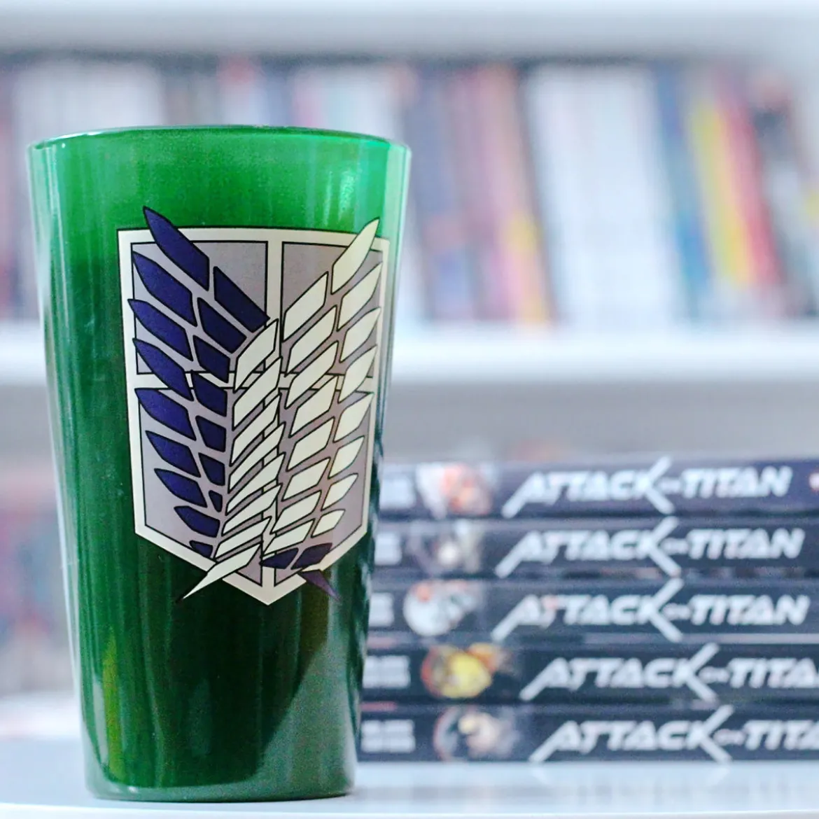 Attack on Titan - Scout Symbol Glas