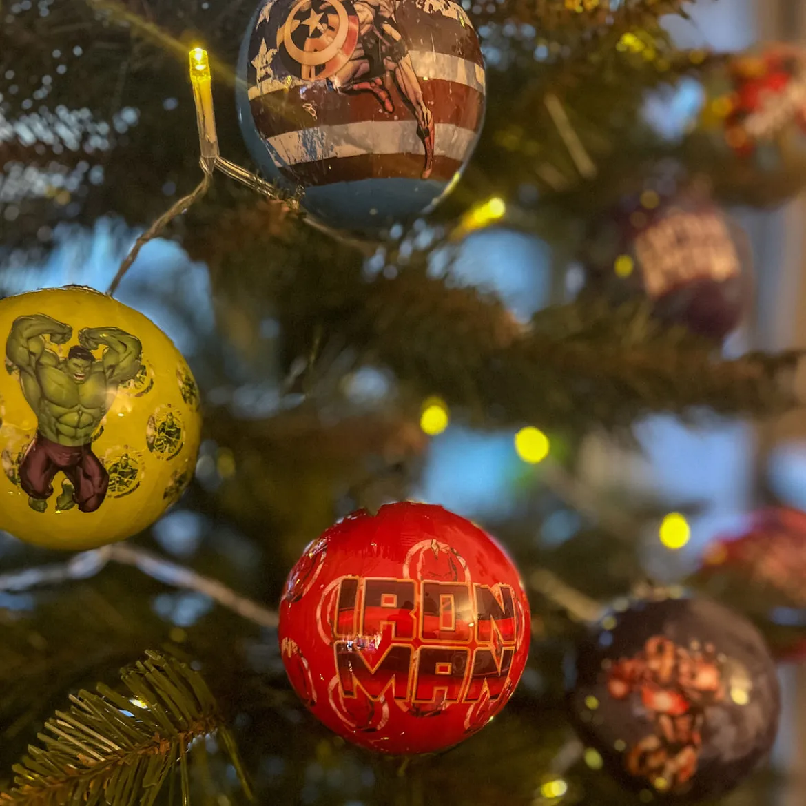Avengers - Heroes Weihnachtsbaumkugeln 9tlg
