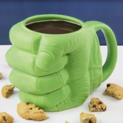 Avengers - Hulks Faust Tasse