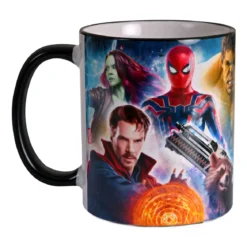 Avengers - Infinity Heroes Collage Tasse