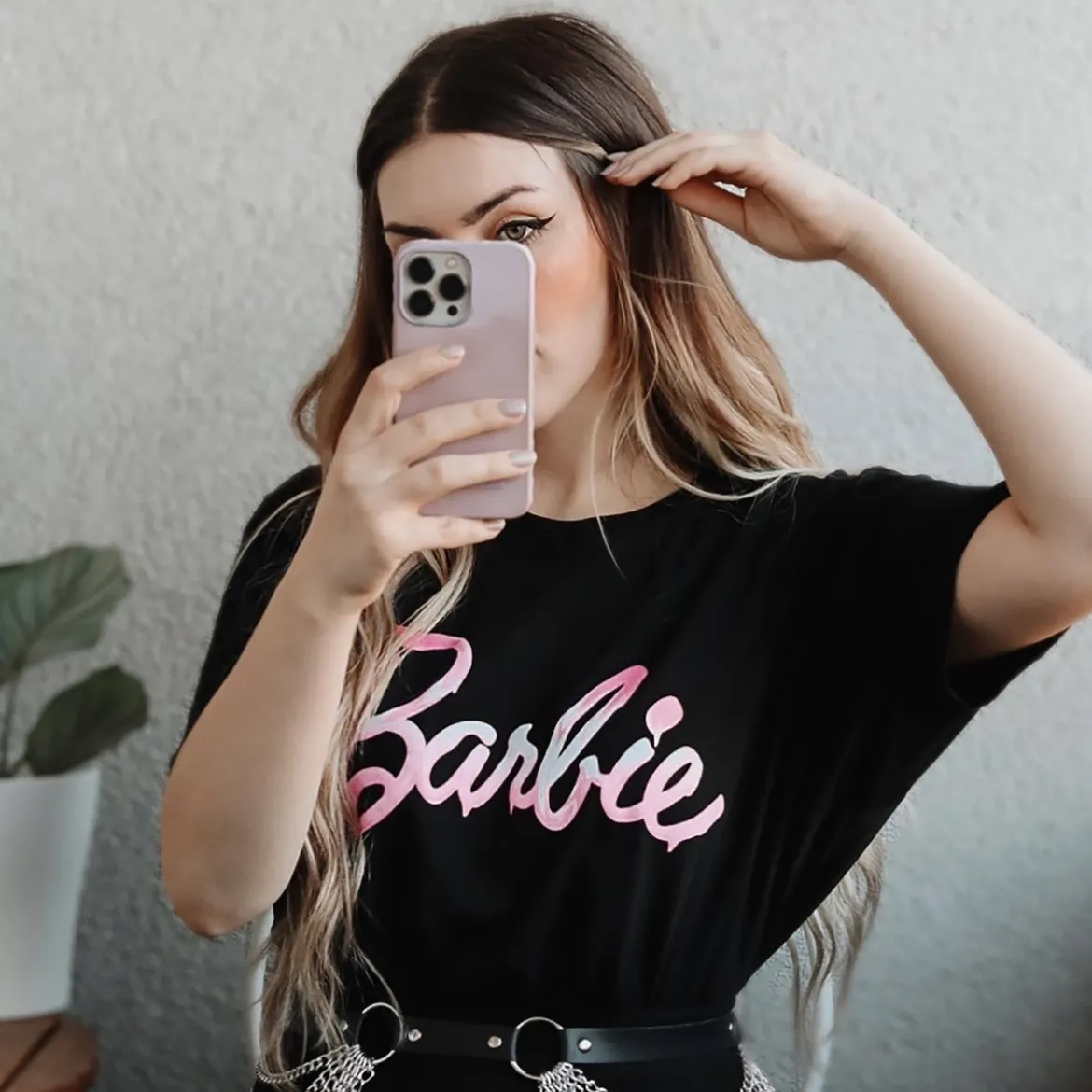 Barbie - Melted Logo T-Shirt schwarz