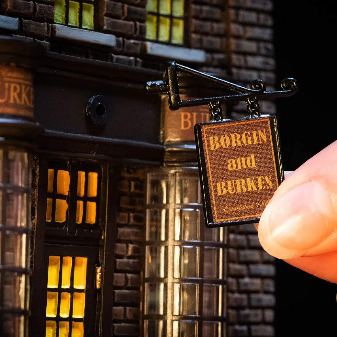 Borgin & Burkes Shop Miniatur Replik mit Beleuchtung - Harry Potter