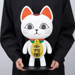 Dandadan - Turbo Granny Beckoning Cat Scale Statue 1:1