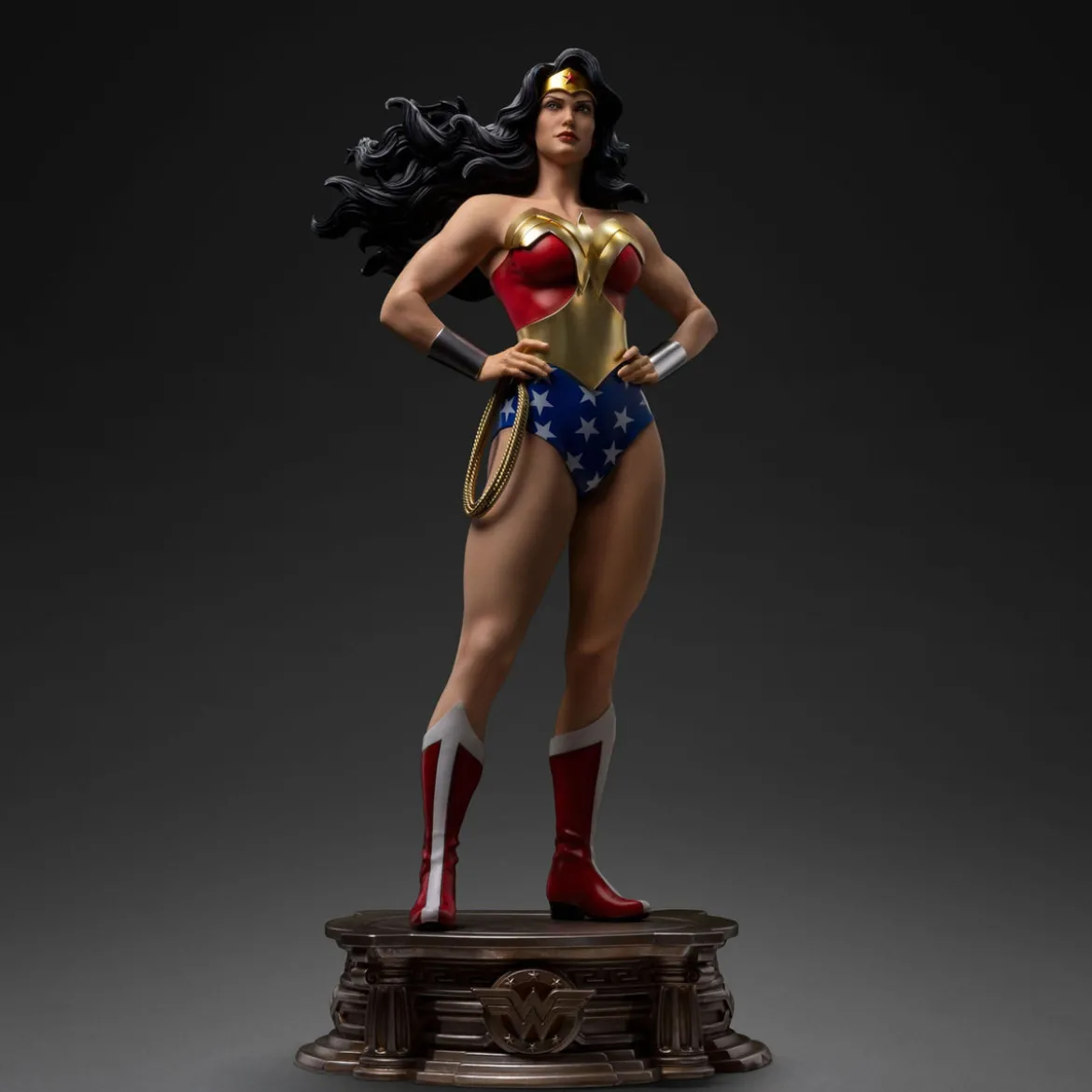 DC Comics Legacy Replica Statue 1/4 Wonder Woman 56 cm
