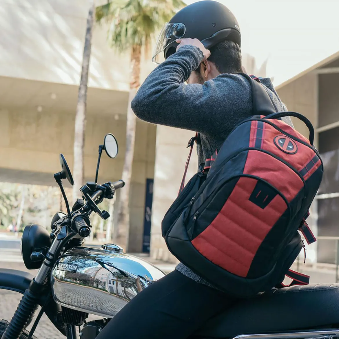 Deadpool Logo Rucksack schwarz-rot
