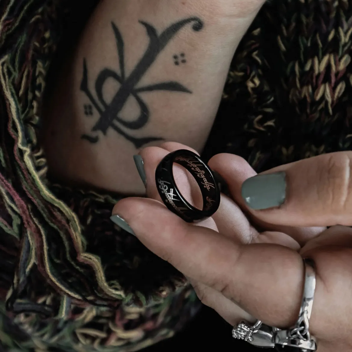 Der EINE Ring - Titan Blackline