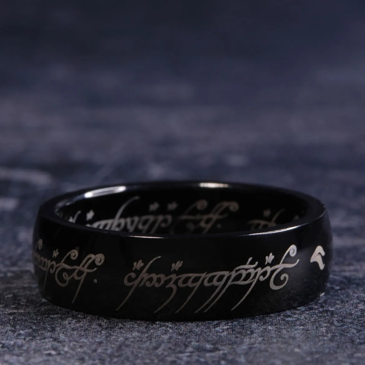 Der EINE Ring - Titan Blackline