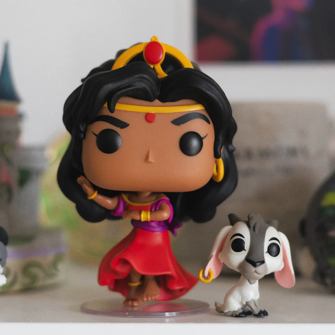 Der Glöckner von Notre Dame - Esmeralda mit Djali Funko Pop Figur