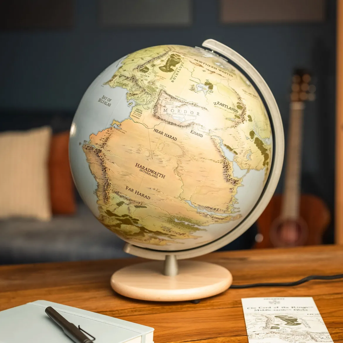 Der Herr der Ringe - Mittelerde Globus mit Licht 30cm