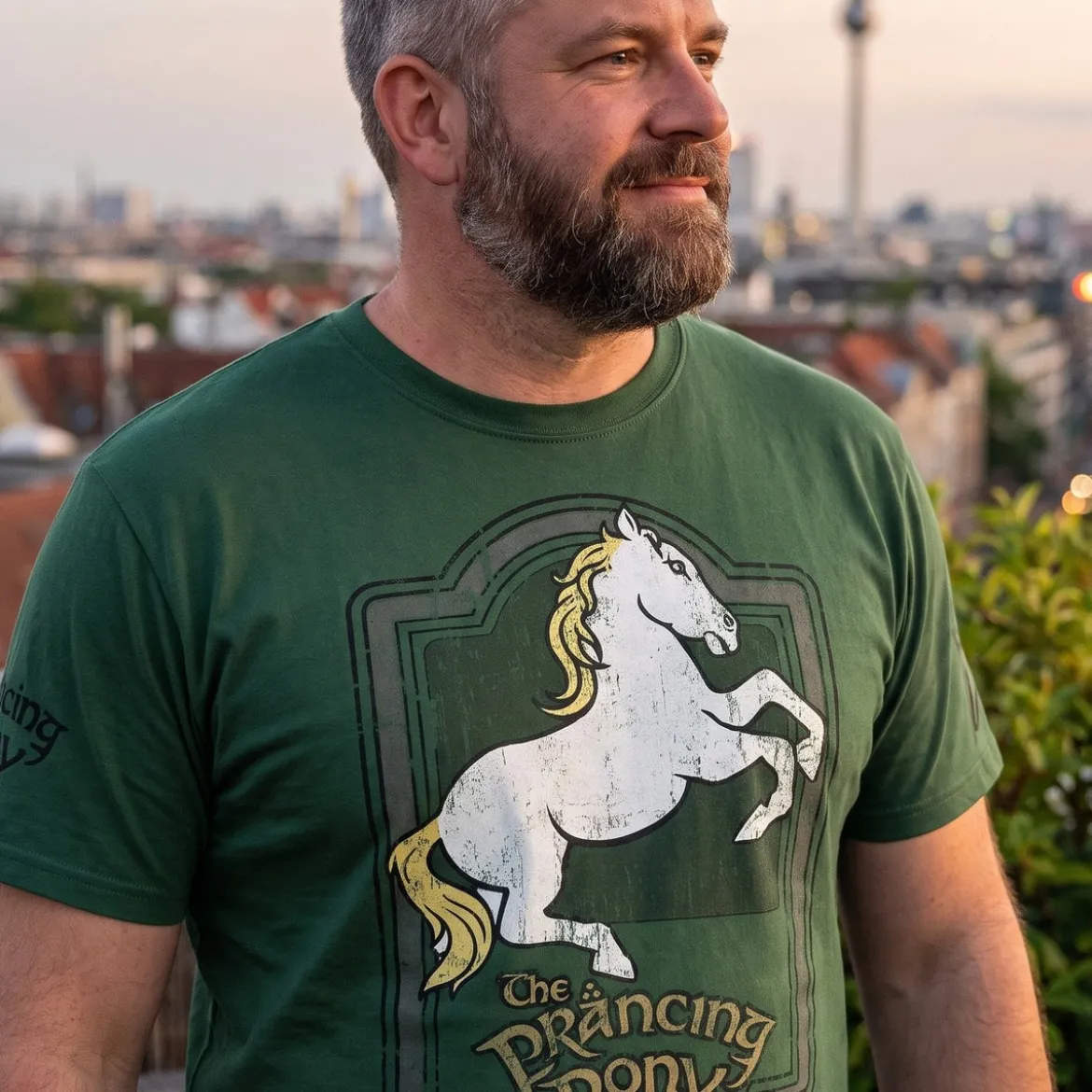 Der Herr der Ringe - Zum Tänzelnden Pony Logo T-Shirt grün
