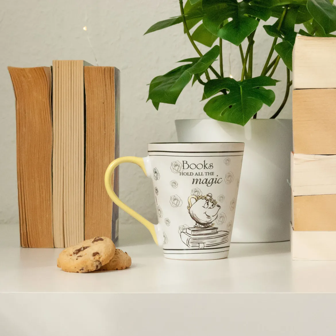 Die Schöne und das Biest - Books Hold Magic Tasse