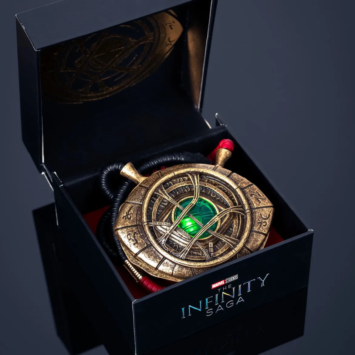 Doctor Strange - Das Auge von Agamotto Kette mit Leuchteffekt