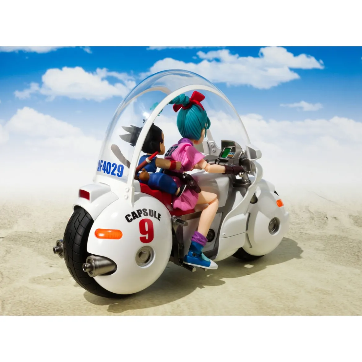 Dragon Ball - Bulma mit Hoipoi Kapsel Nr. 9 S.H. Figuarts Set