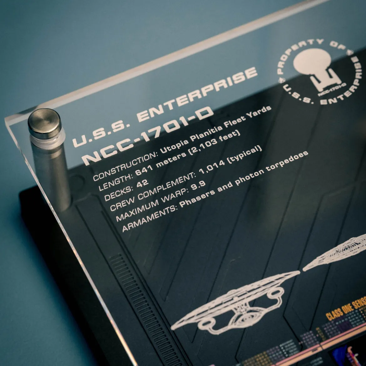 Enterprise NCC 1701-D Wandplakette mit Modell Replik - Star Trek