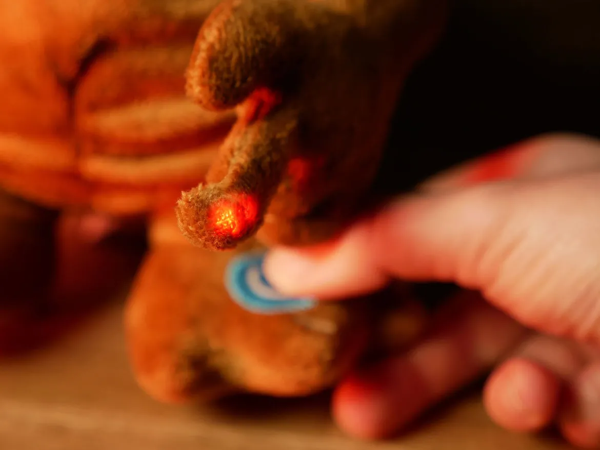 E.T. Plüsch Figur mit Licht und Sound