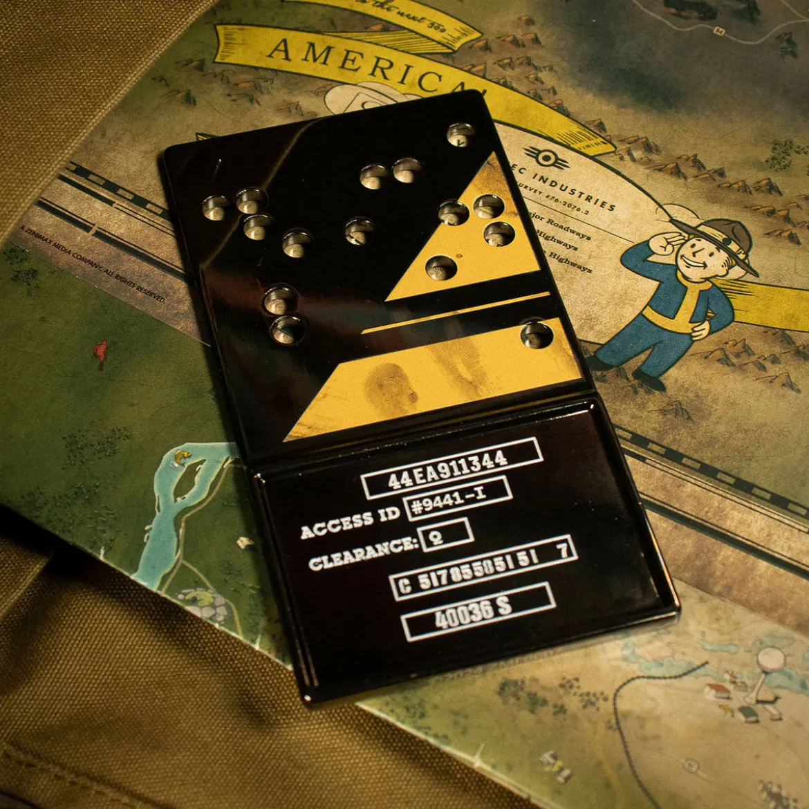 Fallout - Eternal Nuclear Keycard Replik Limited Edition