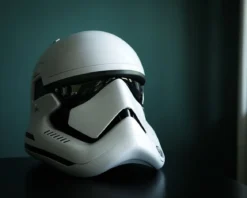 First Order Stormtrooper Helm Replik mit Stimmenverzerrer - Star Wars