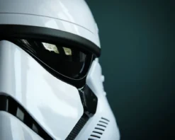 First Order Stormtrooper Helm Replik mit Stimmenverzerrer - Star Wars