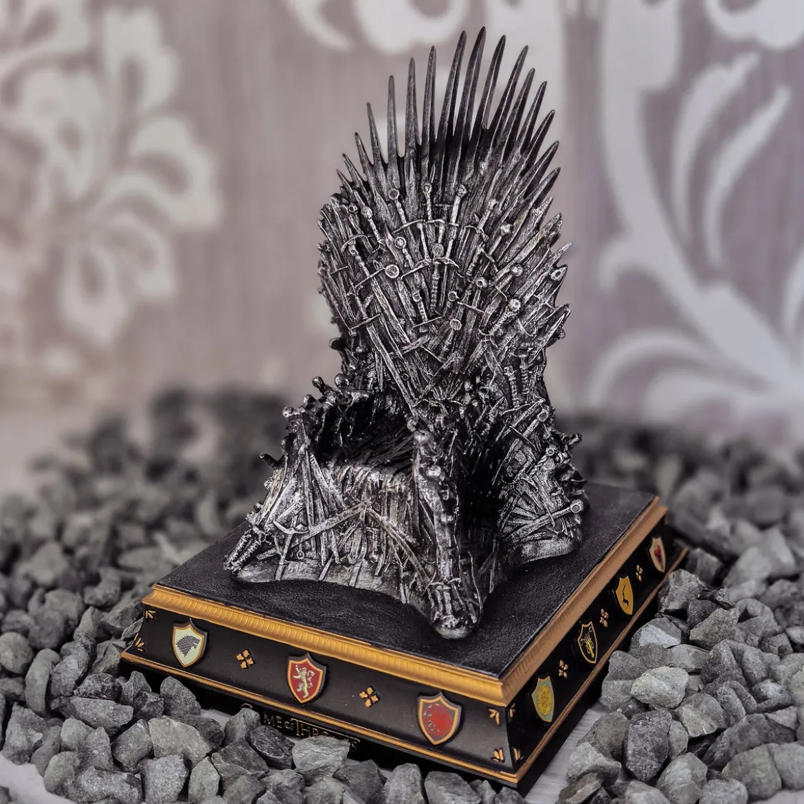 Game of Thrones - Eiserner Thron Buchstütze