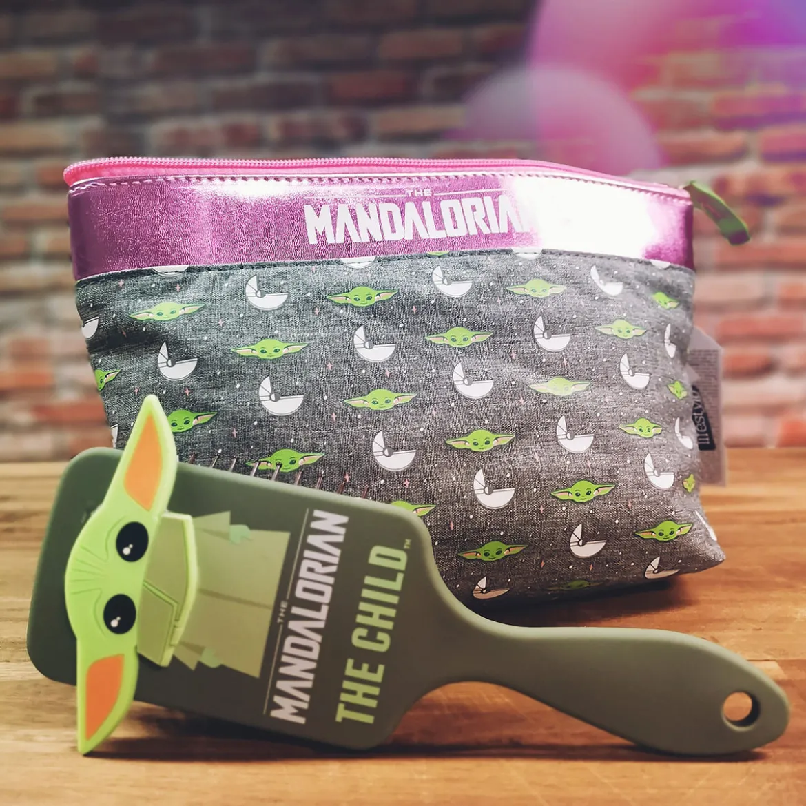 Grogu mit Wiege Kosmetiktasche - Star Wars The Mandalorian