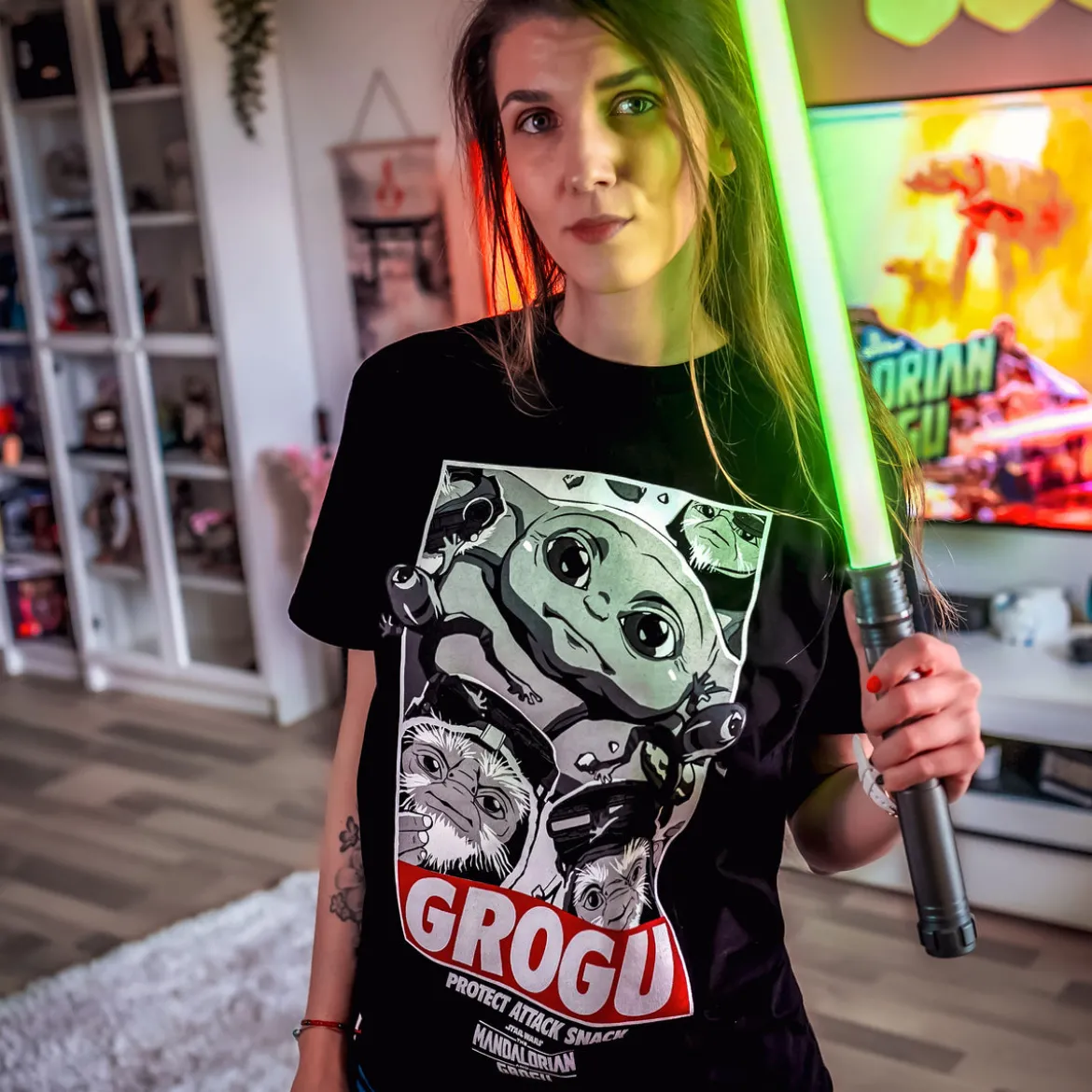 Grogu Protect Attack Snack T-Shirt - Star Wars The Mandalorian
