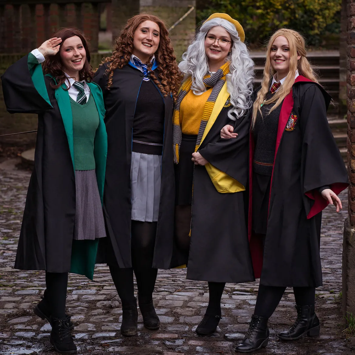 Gryffindor Robe - Harry Potter