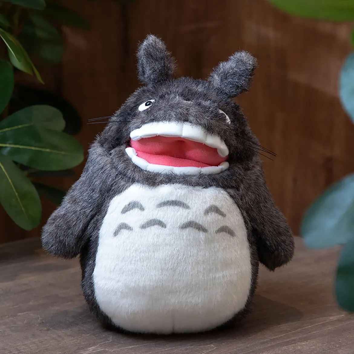 Happy Totoro Plüsch Figur grau