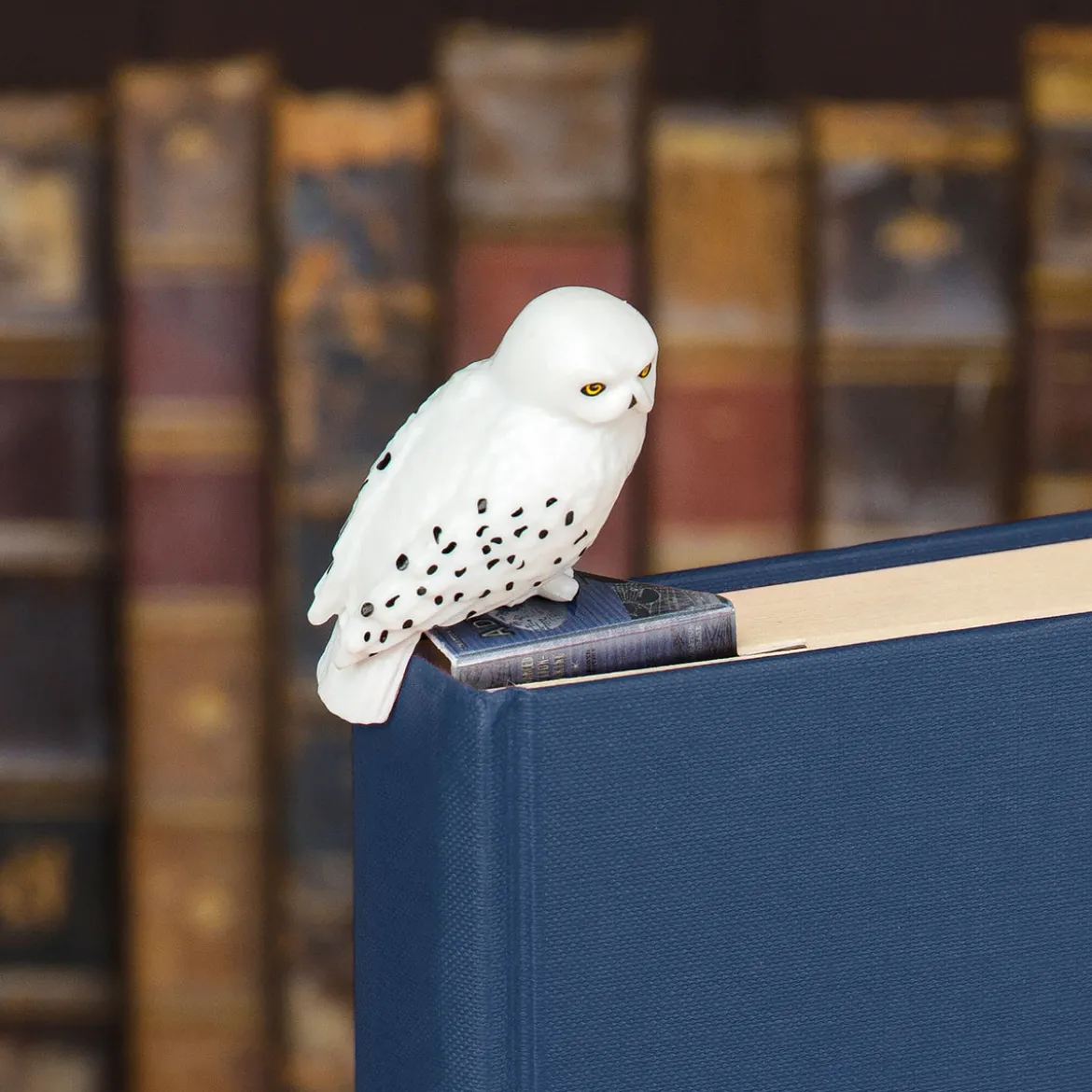 Harry Potter - Bücherstapel Lesezeichen mit Hedwig Figur