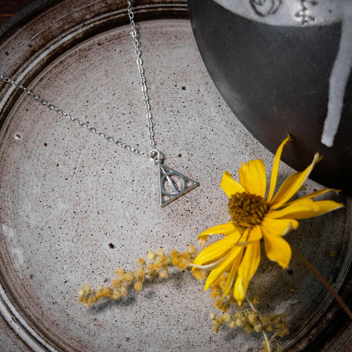 Harry Potter - Deathly Hallows Anhänger mit Kette
