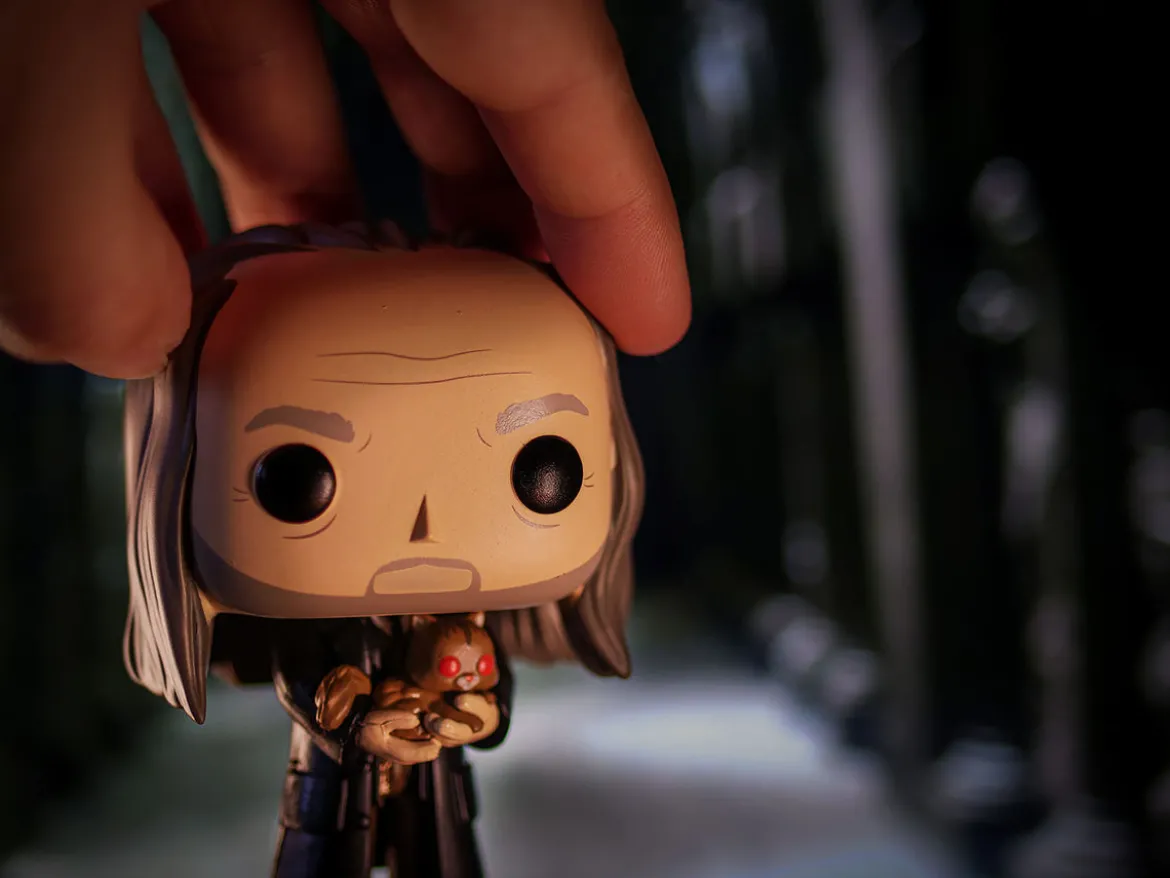 Harry Potter - Filch mit Mrs. Norris Yule Ball Funko Pop Figur