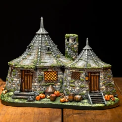 Harry Potter - Hagrids Hütte Miniatur Replik mit LED Leuchtfunktion