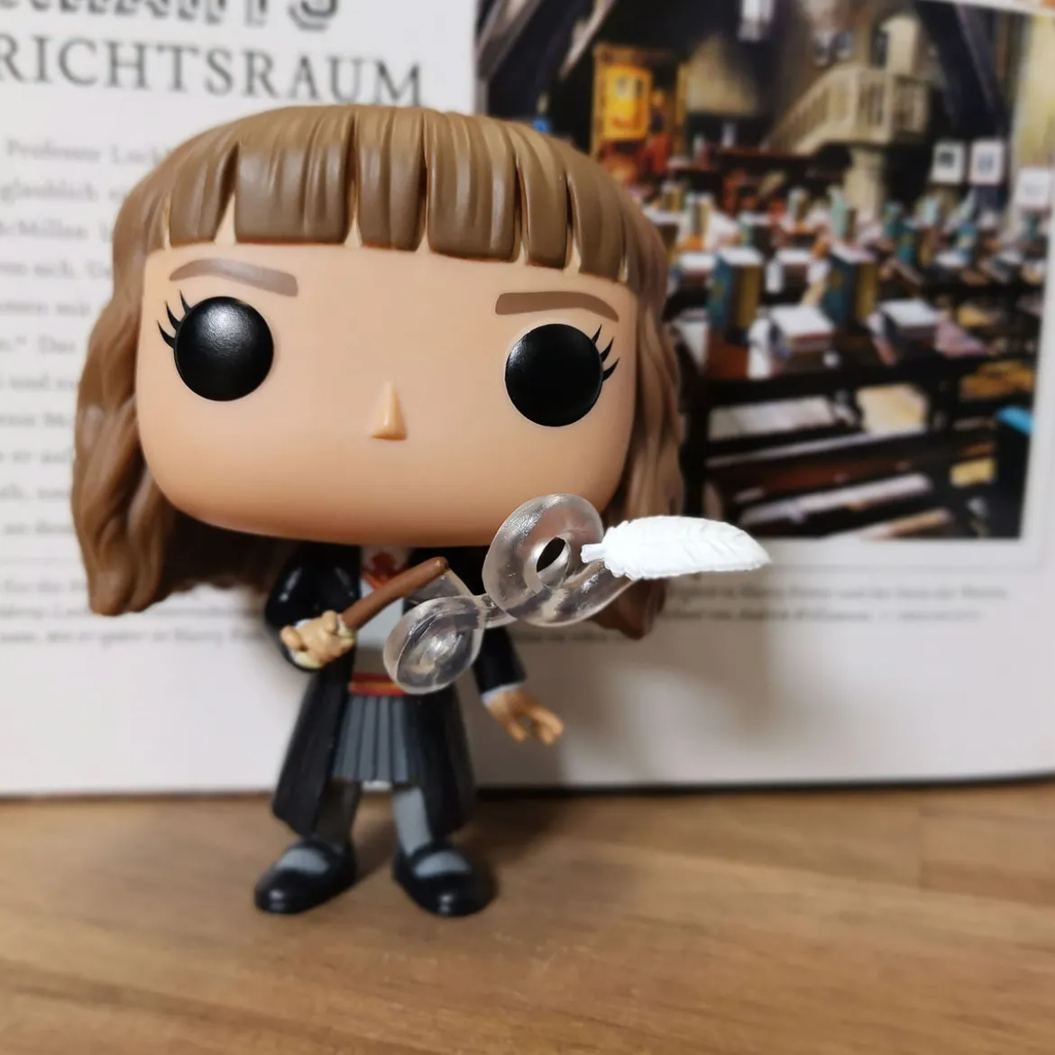 Harry Potter - Hermine mit Feder Funko Pop Figur
