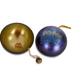 Harry Potter - Hogwarts School of Witchcraft Weihnachtskugel mit Kette