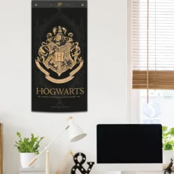 Harry Potter - Hogwarts Wappen Wall Scroll schwarz
