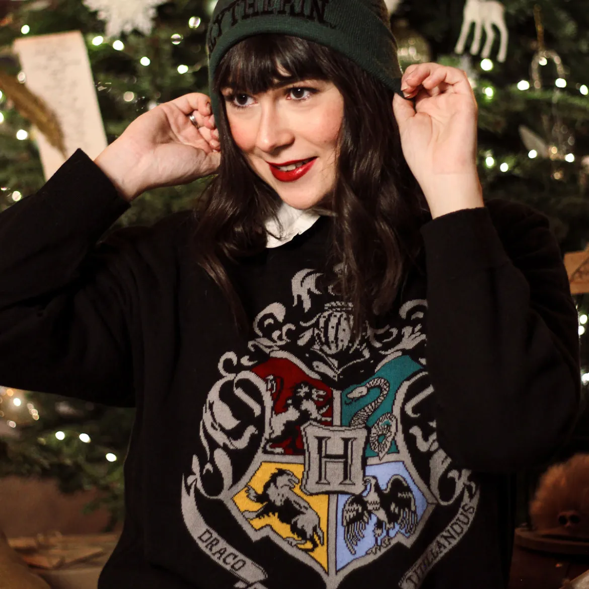Harry Potter - Hogwarts Wappen Oversize Sweater schwarz