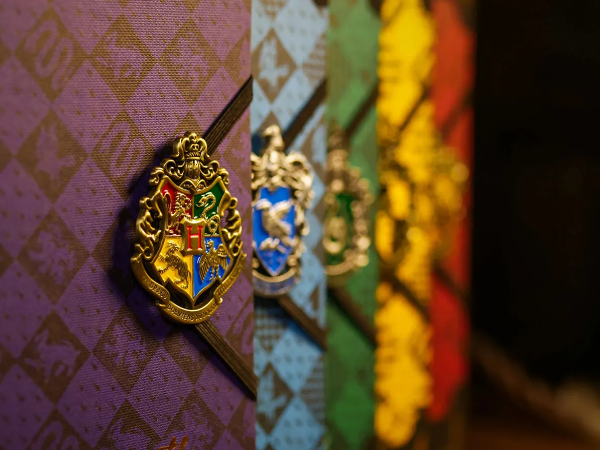 Harry Potter - Hogwarts Wappen Deluxe Notizbuch