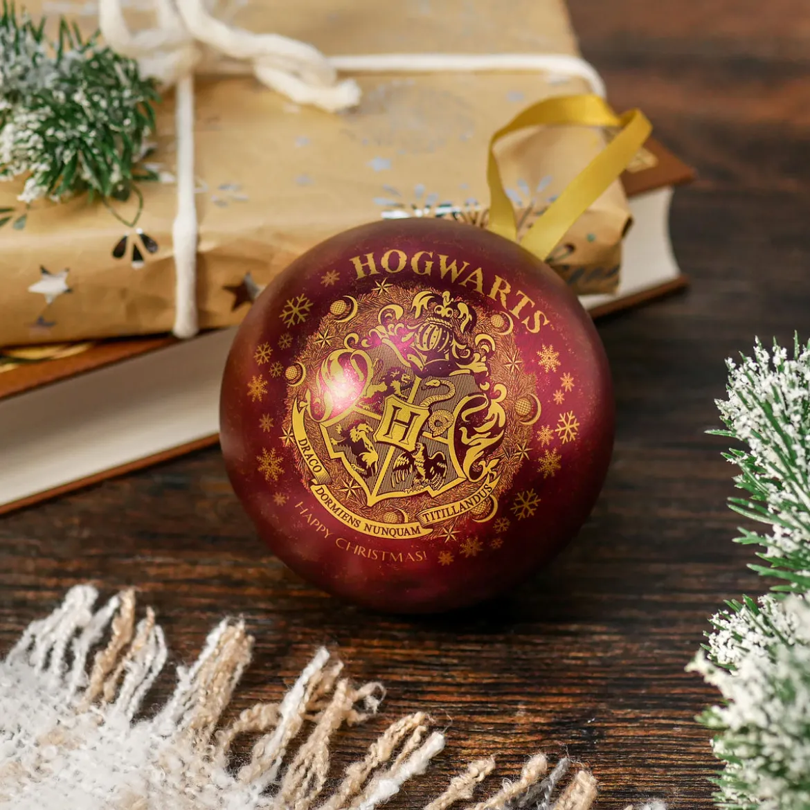Harry Potter - Hogwarts Weihnachtskugel mit Kette