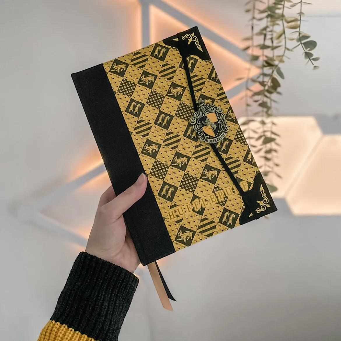 Harry Potter - Hufflepuff Wappen Deluxe Notizbuch