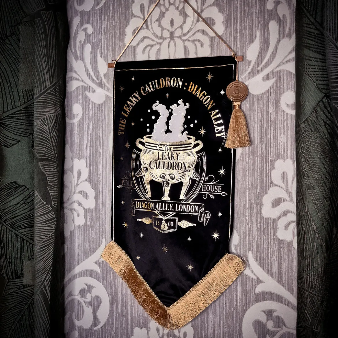 Harry Potter - Leaky Cauldron Banner