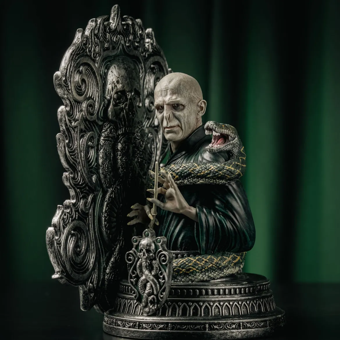 Harry Potter - Lord Voldemort Buchstütze