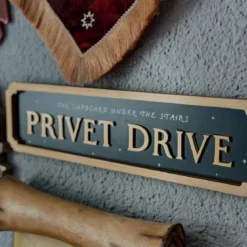 Harry Potter - Privet Drive Glow in the Dark Holz Wandbild