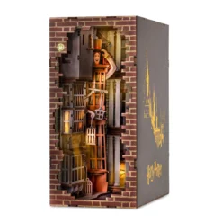 Harry Potter - Winkelgasse Book Nook Modell Bausatz Holz