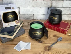 Harry Potter - Zauberkessel Tasse mit Rührfunktion und Deckel